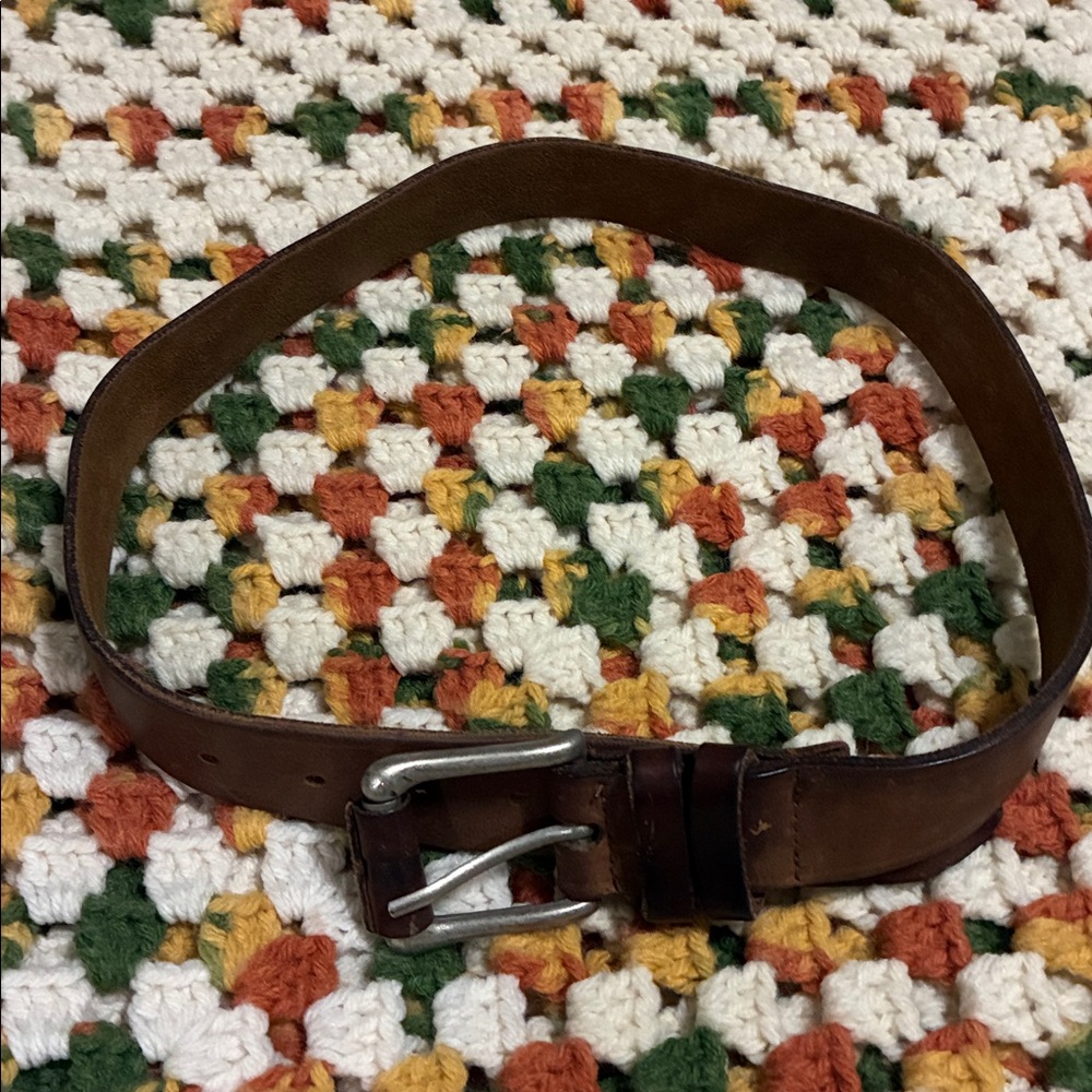 Tylor New York Brown Leather Belt Size Medium Adjustable Silver Tone Buckle